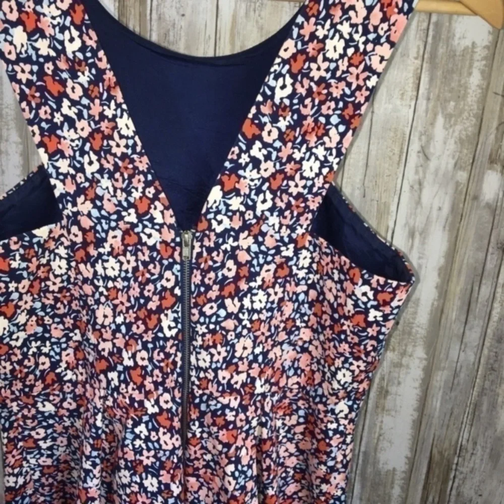 BCBGeneration Floral Coral Combo - Picture 5 of 6